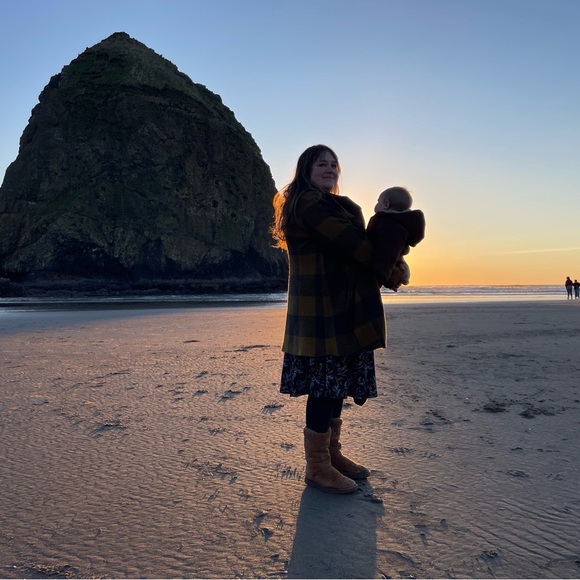 Meet your Posher, Olga - Picture 2 of 2